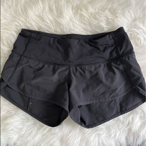 Lululemon Athletica Shorts 2.5inch